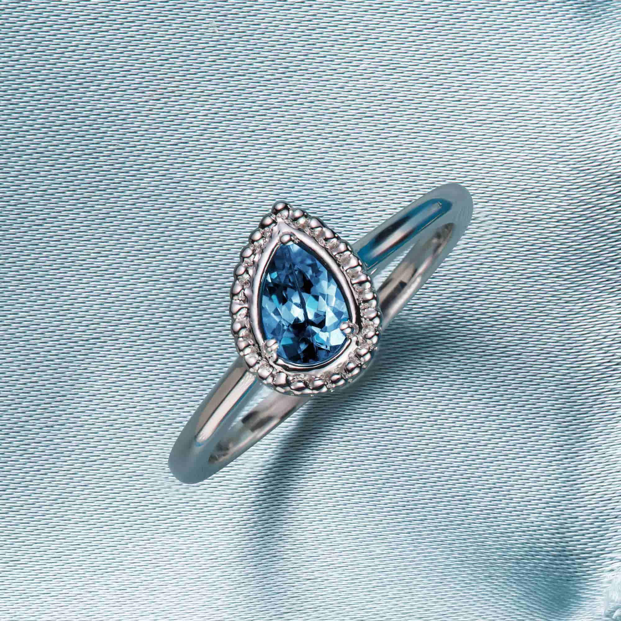 Bague Or blanc Topaze Blue London Gemmyorama Poire 5
